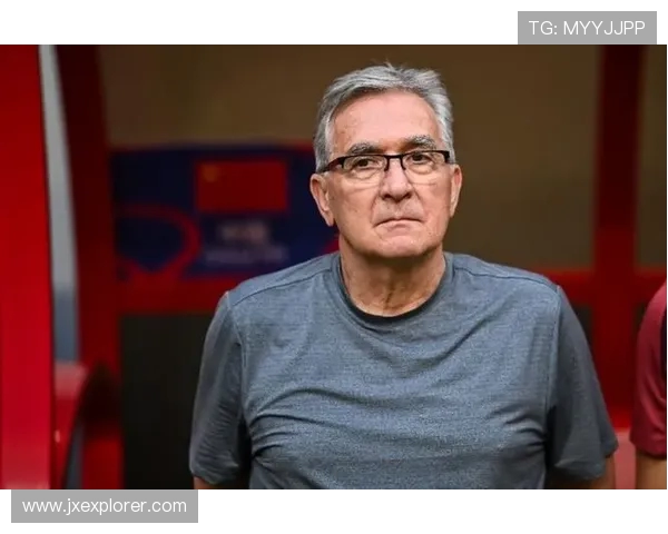 伊万回应外界批评单后腰战术认为问题出在球队实力上